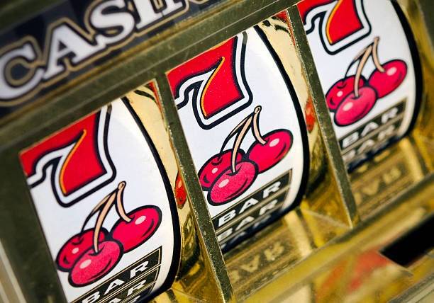 macau 5 loyalty tier structure showing cashback progression